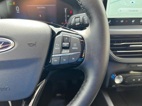 New 2025 Ford Escape SE image 43