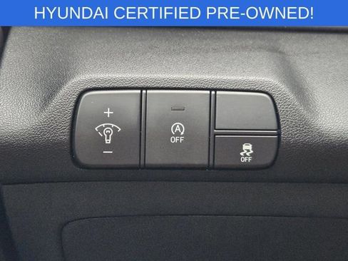 Certified 2025 Hyundai Elantra SE FWD image 22
