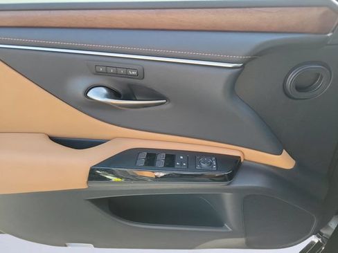 Used 2024 Lexus ES 350 w/ Premium Package FWD image 26