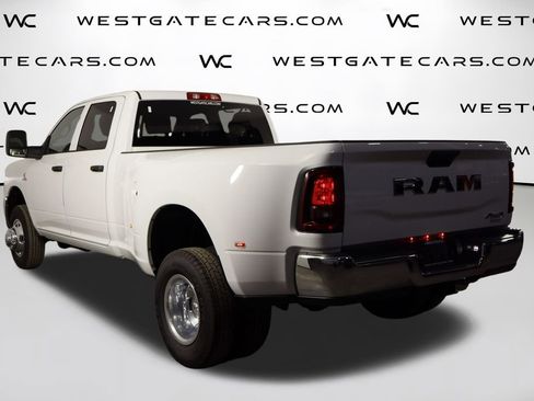New 2026 RAM 3500 Tradesman AWD/4WD image 40
