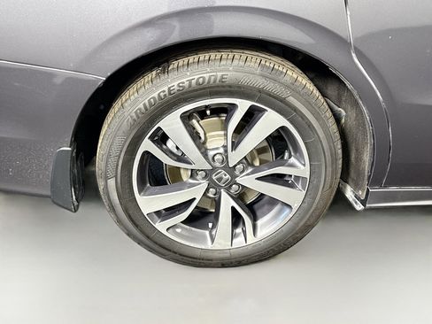 Used 2023 Honda Odyssey Touring image 31