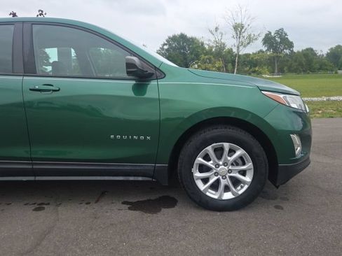 Used 2018 Chevrolet Equinox LS FWD image 4