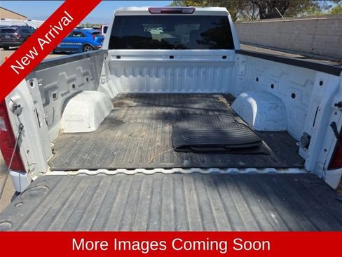 Used 2022 Chevrolet Silverado 1500 LT RWD image 7