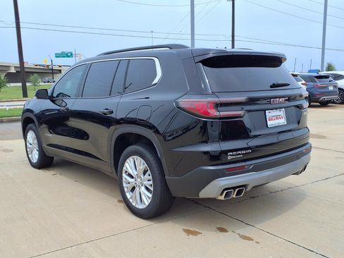Used 2025 GMC Acadia Elevation w/ Elevation Premium Package FWD image 2