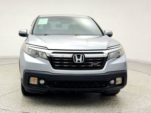 Used 2019 Honda Ridgeline Sport image 2