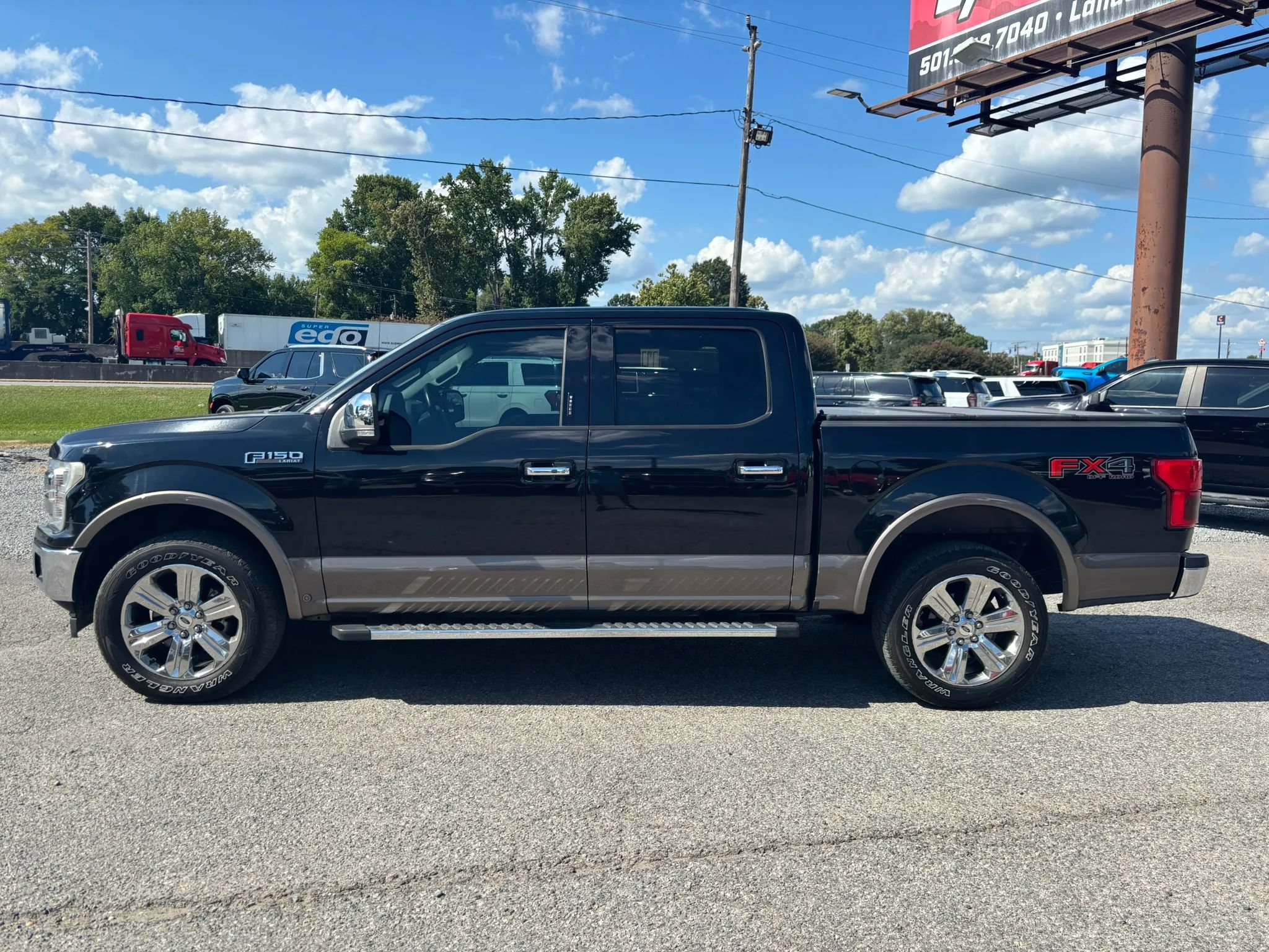 Used 2018 Ford F150 Lariat w/ Equipment Group 502A Luxury AWD/4WD image 2