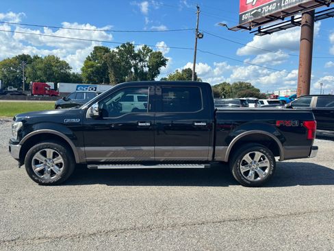Used 2018 Ford F150 Lariat w/ Equipment Group 502A Luxury AWD/4WD image 2