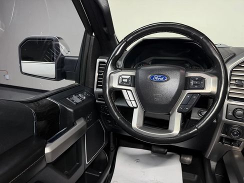 Used 2018 Ford F150 Platinum w/ Equipment Group 701A Luxury AWD/4WD image 24
