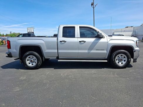 Used 2018 GMC Sierra 1500 4x4 Double Cab w/ Sierra Convenience Package image 7