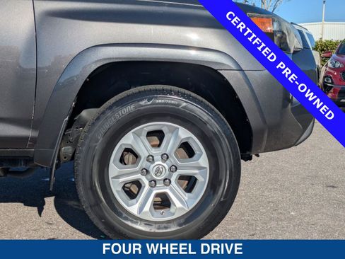 Used 2018 Toyota 4Runner SR5 Premium image 11