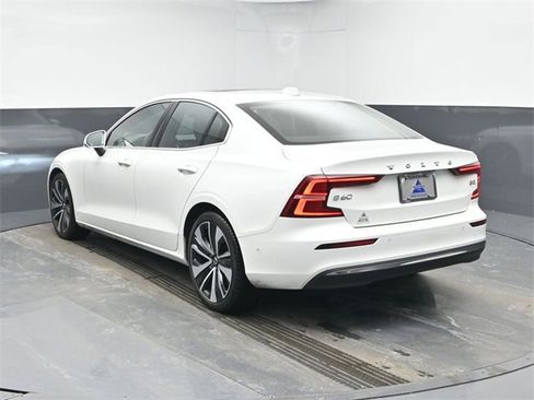 Used 2023 Volvo S60 B5 Ultimate image 6