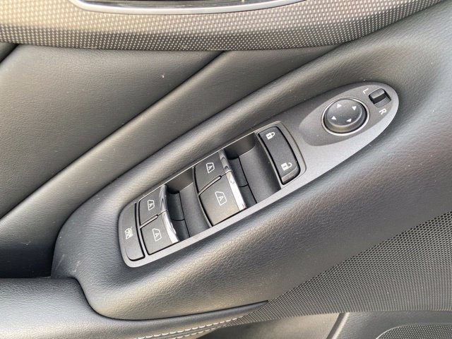 Used 2015 INFINITI Q50 AWD w/ Moonroof Package image 27