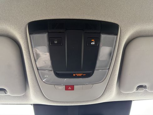 Used 2024 Kia Niro Wind w/ Wind Preserve Package image 19