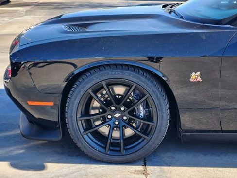 Used 2022 Dodge Challenger R/T Scat Pack w/ Dynamics Package image 9