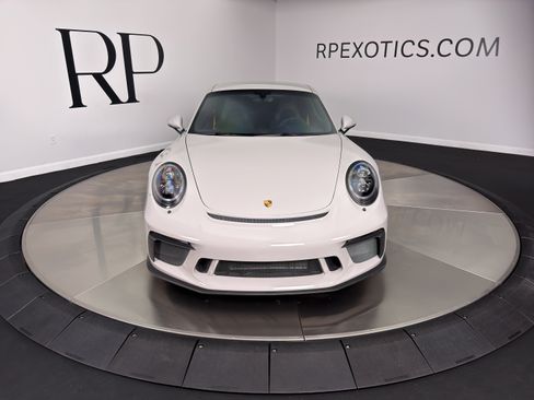 Used 2018 Porsche 911 GT3 RWD image 5