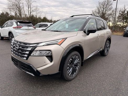 New 2026 Nissan Rogue Platinum w/ Platinum Premium Package image 2