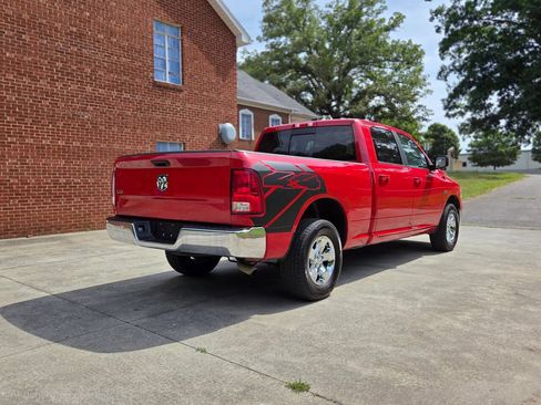 Used 2019 RAM 1500 Classic SLT AWD/4WD image 5