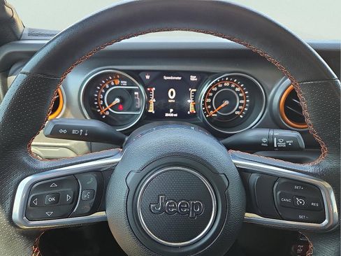 Used 2023 Jeep Gladiator Mojave image 21