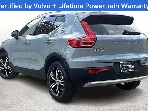 Certified 2025 Volvo XC40 B5 Core image 15