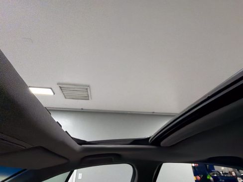 Used 2011 Honda Accord EX image 24