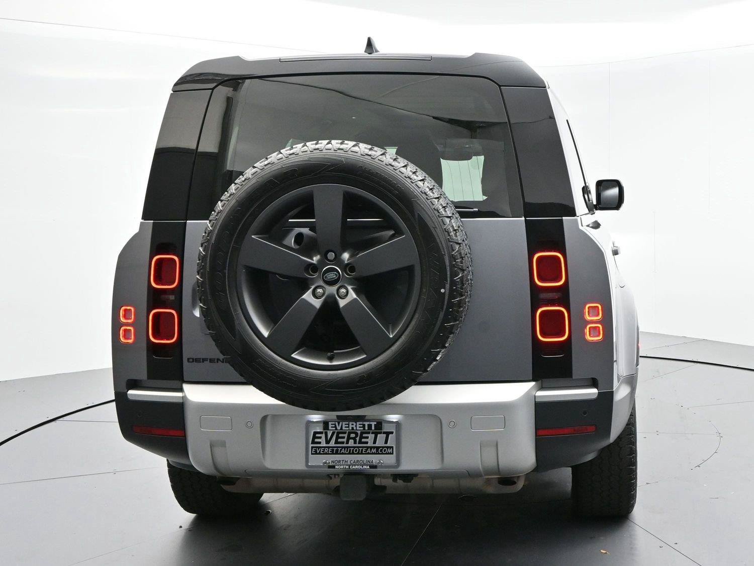 Used 2024 Land Rover Defender 130 S AWD/4WD image 6