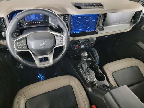 Used 2022 Ford Bronco Wildtrak AWD/4WD image 32