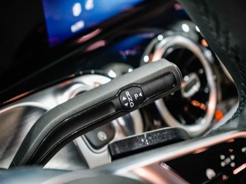 Used 2026 Mercedes-Benz GLB 250 image 21