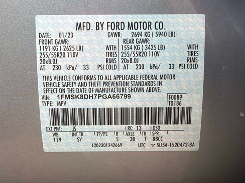 Used 2023 Ford Explorer XLT w/ Equipment Group 202A AWD/4WD image 71