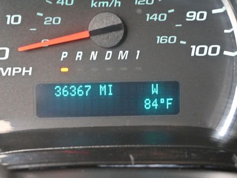 Used 2017 GMC Savana 2500 RWD image 22