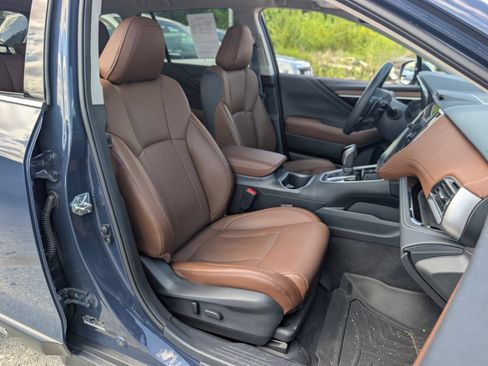 Certified 2024 Subaru Outback Touring AWD/4WD image 40