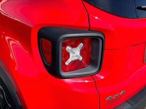 Used 2016 Jeep Renegade Trailhawk AWD/4WD image 33