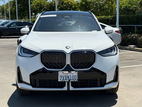 Used 2025 BMW X3 xDrive30i w/ Premium Package AWD/4WD image 4