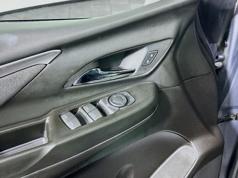 Used 2023 Chevrolet Bolt LT image 15