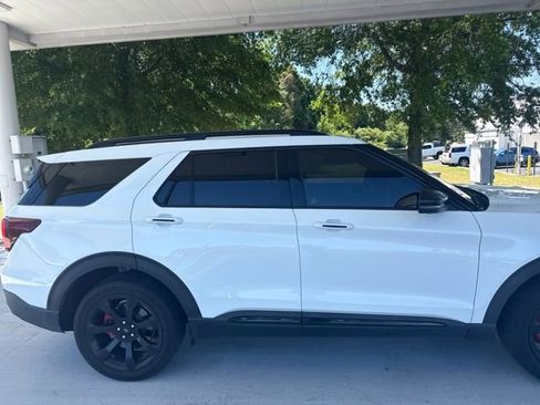 Used 2022 Ford Explorer ST w/ Equipment Group 401A AWD/4WD image 2