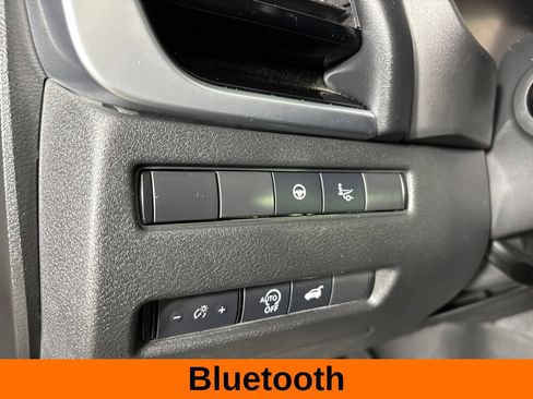 Used 2025 Nissan Rogue SL w/ Tech Package FWD image 14