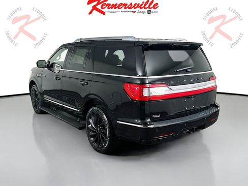 Used 2021 Lincoln Navigator Reserve image 5