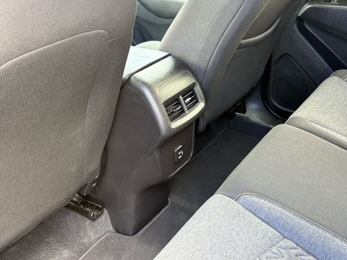 Used 2024 Chevrolet Equinox LT FWD image 25