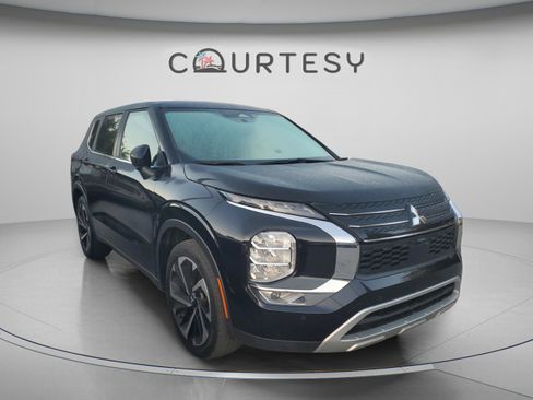 Used 2024 Mitsubishi Outlander SE FWD image 20