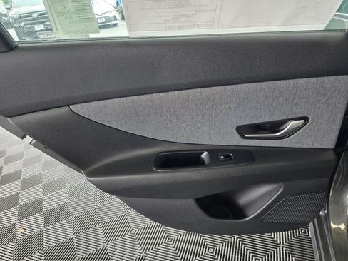 New 2026 Hyundai Elantra Limited FWD image 33