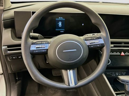 Used 2025 Hyundai Tucson SEL image 18