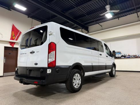 Used 2019 Ford Transit 350 XLT RWD image 9