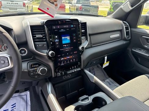 New 2026 RAM 1500 Big Horn AWD/4WD image 21