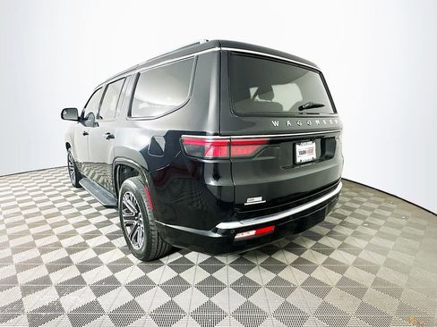 Certified 2023 Jeep Wagoneer Series II AWD/4WD image 7