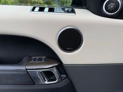 Used 2019 Land Rover Range Rover Sport HSE Dynamic AWD/4WD image 13