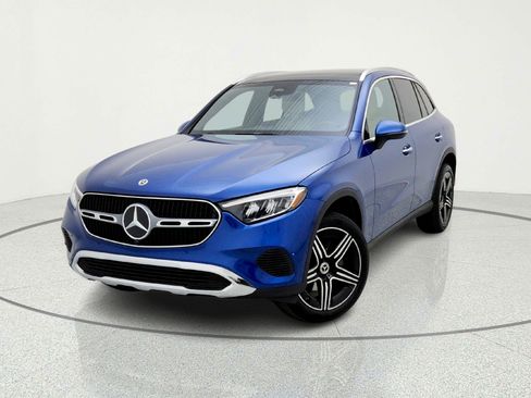 New 2026 Mercedes-Benz GLC 300 image 2
