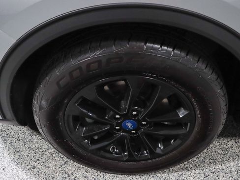 Used 2021 Ford Escape SE w/ Cold Weather Package image 11