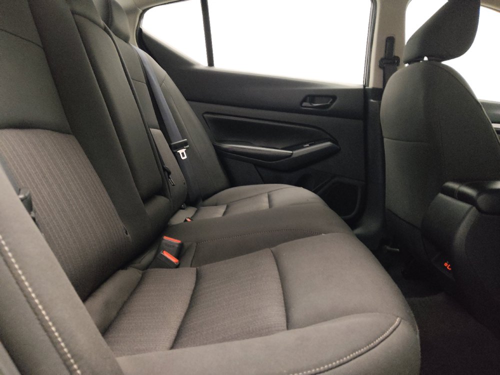 Used 2023 Nissan Altima 2.5 SV FWD image 19