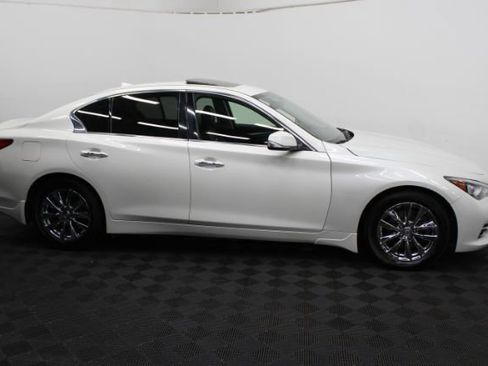 Used 2016 INFINITI Q50 3.0t Premium w/ Cargo Package image 4