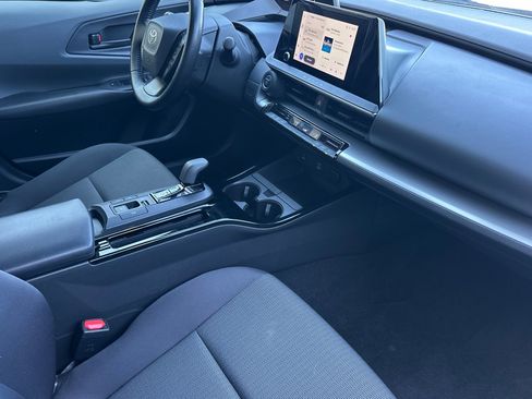 Certified 2024 Toyota Prius LE FWD image 15
