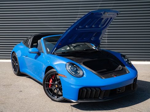 Certified 2026 Porsche 911 Targa 4 GTS AWD/4WD image 28